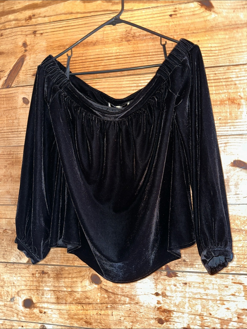 L’ Academie Black Velvet Off-Shoulder Long-Sleeve Top